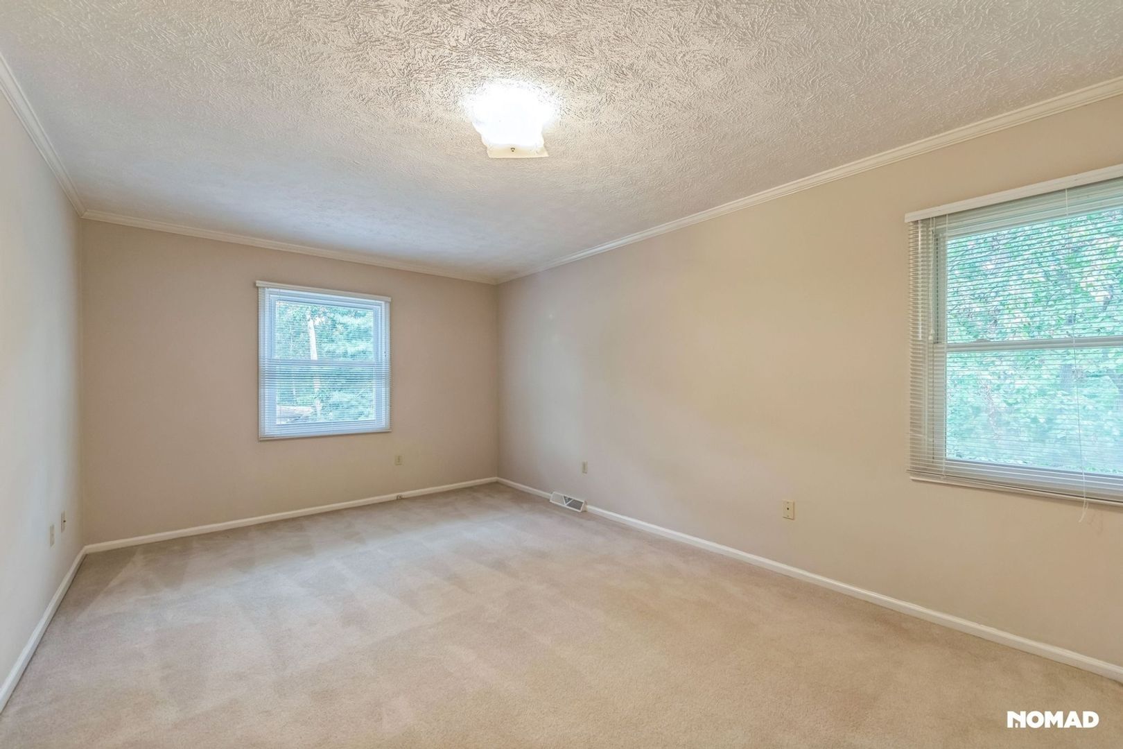Building Photo - 16 Brushwood Rd