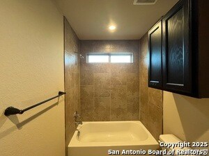 Building Photo - 7034 Lakeview Dr.