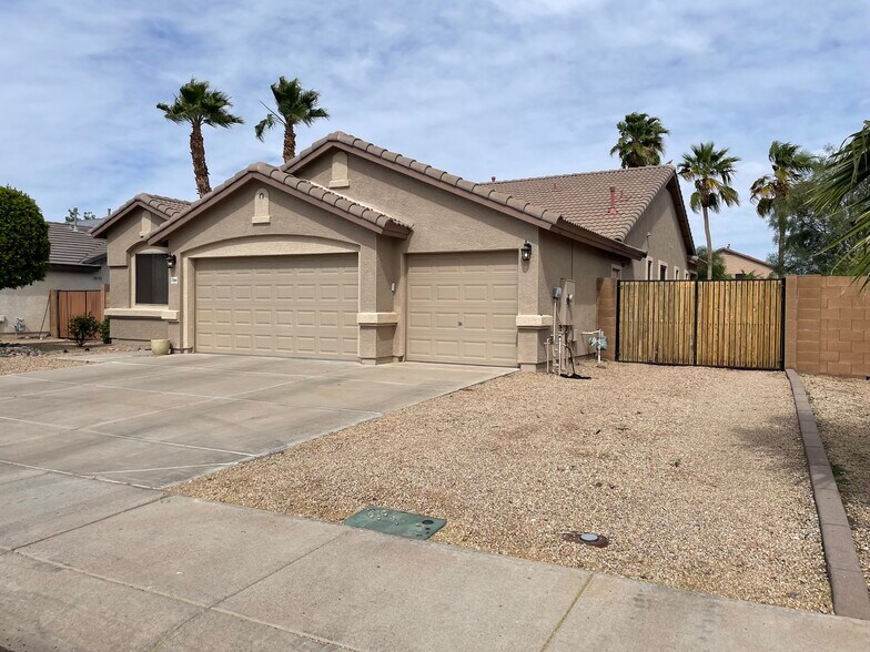 Building Photo - 17646 N 168th Dr