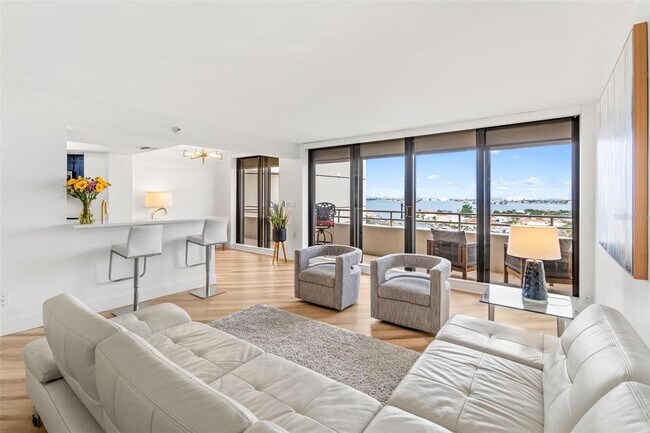 Building Photo - 5950 Pelican Bay Plaza S