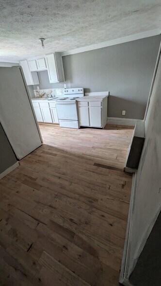 Building Photo - 2721 Wood St