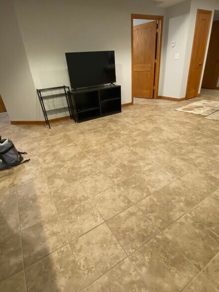 Living area - 3014 W Palmer