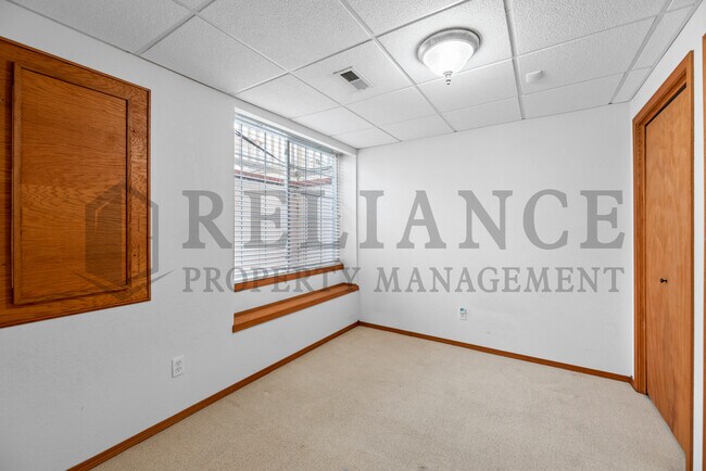 Building Photo - 1938 S Chateau St