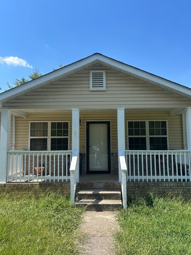 Building Photo - 3/2 house ten minutes from downtown Chatta...