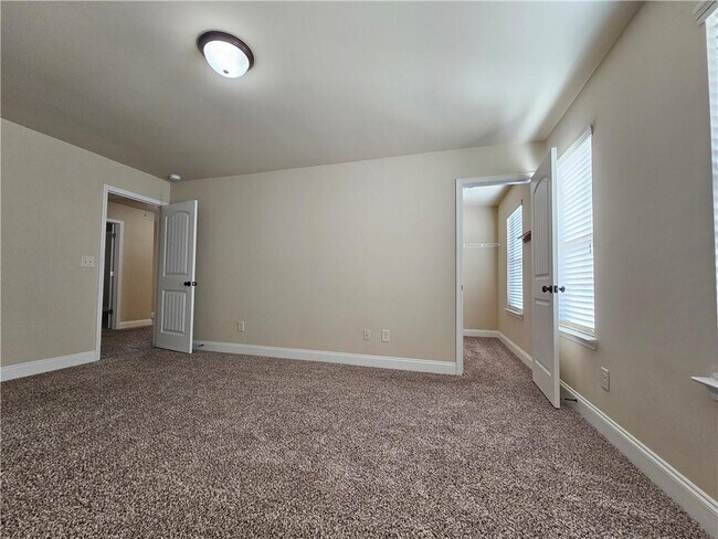 Building Photo - 2792 Misty Ivy Dr