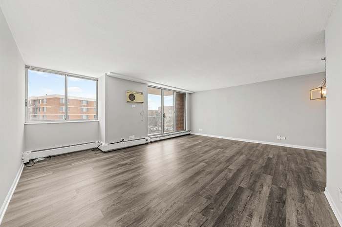 Living Room - 2201 S Stewart Ave