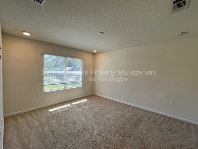 Building Photo - 4080 Roosevelt Way