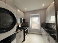 Building Photo - 222 Primrose Ave