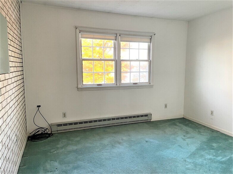 Building Photo - 6466 Timberlake Ter