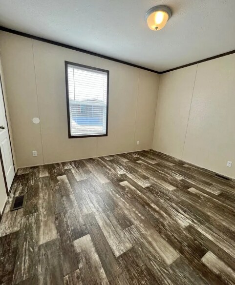 Building Photo - 6580 N Hampshire Dr