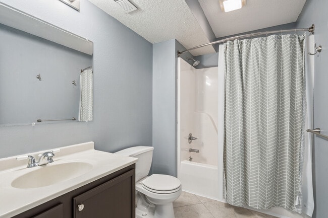 Building Photo - 2539 Catskill Ct