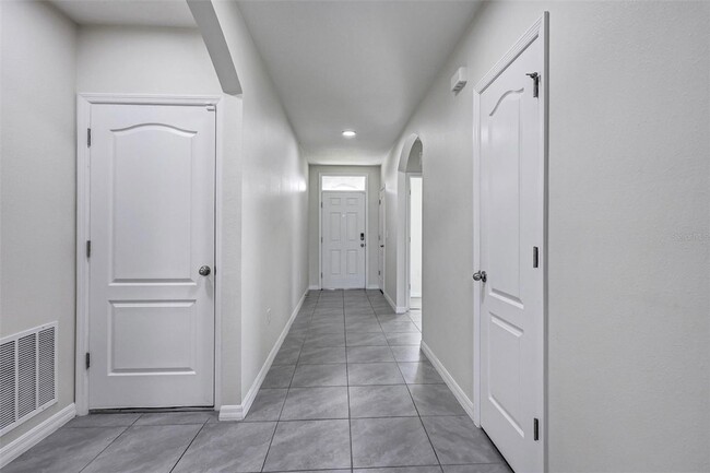 Building Photo - 1466 Mary Belle Ave