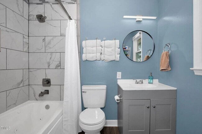 Building Photo - Charming 3BR House in Fayetteville
