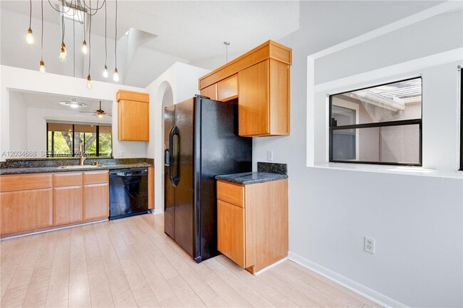 Building Photo - 104 NW 98th Terrace