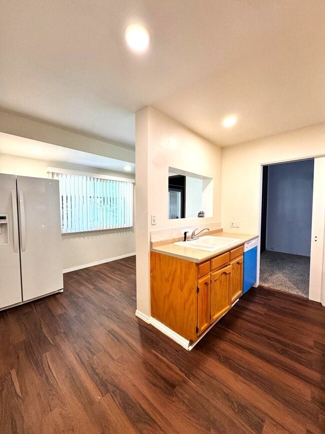 Building Photo - Rare 3 Bed Solar Home for Rent in Pomona Near Claremont & La Verne | Yard, Office, Garage