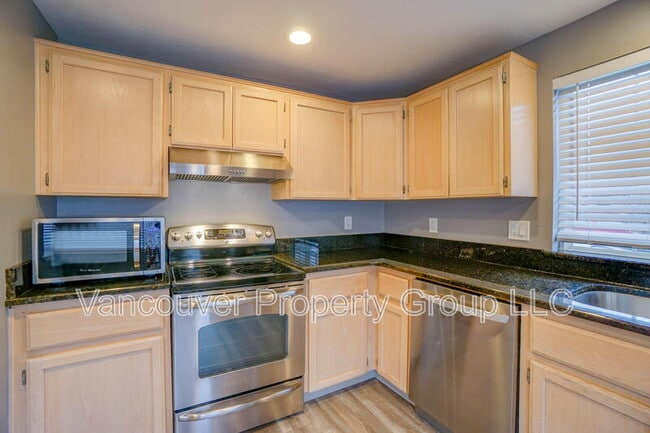 Building Photo - 5606 NE 48th Ave