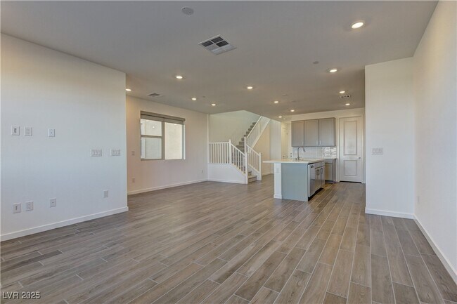 Building Photo - 1420 Song Lark Ln