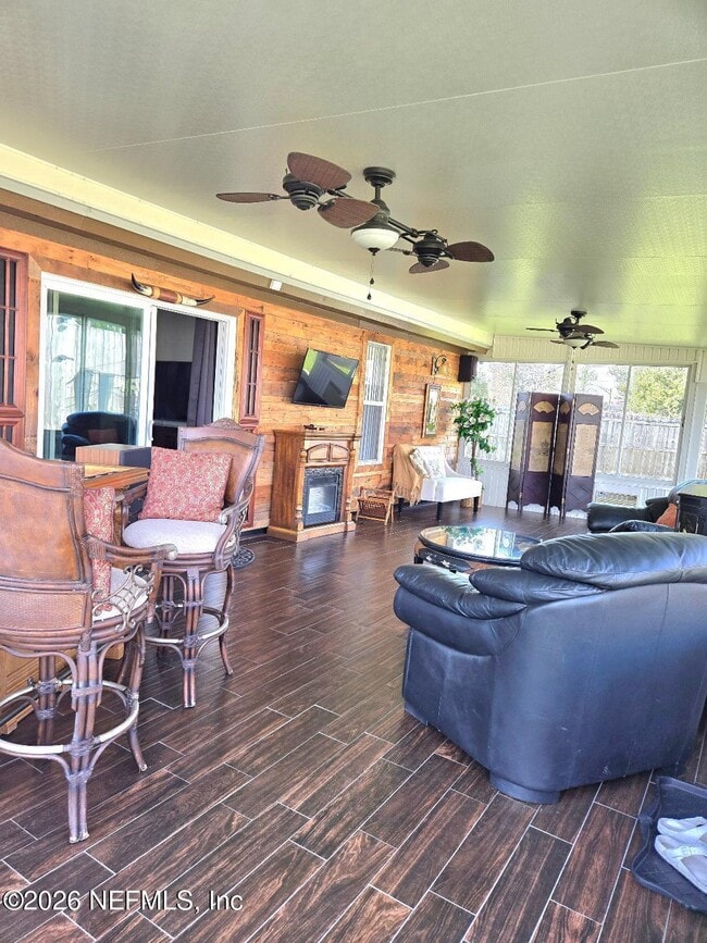 Building Photo - 6931 Cane Grass Ln E