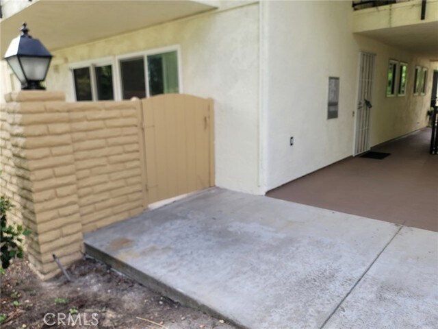 Primary Photo - 2237 Via Puerta