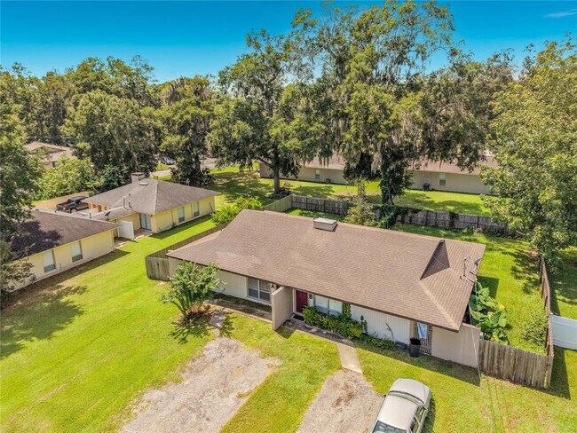 Building Photo - 4050 SE 20th Ct
