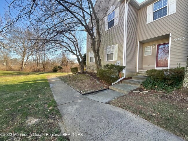 Building Photo - 907 Creamery Ct