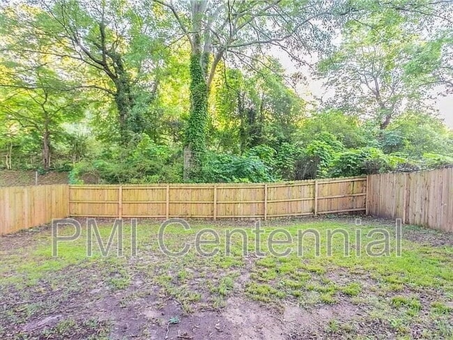 Building Photo - 1760 Spring Ave