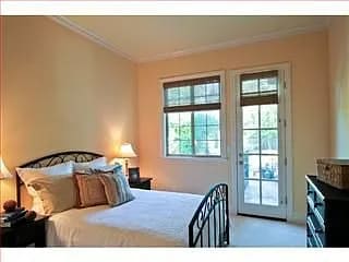 Building Photo - "Elegant 5-Bedroom Oasis with 4 Luxurious ...
