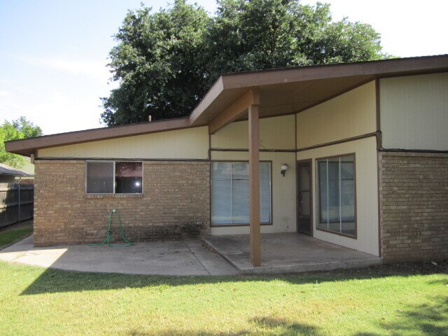 Building Photo - 7207 Warriner Way