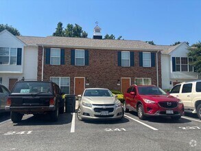 Building Photo - 2 Bedroom Townhouse in Campbell County