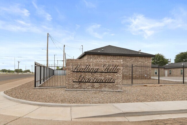 Building Photo - 708 West St
