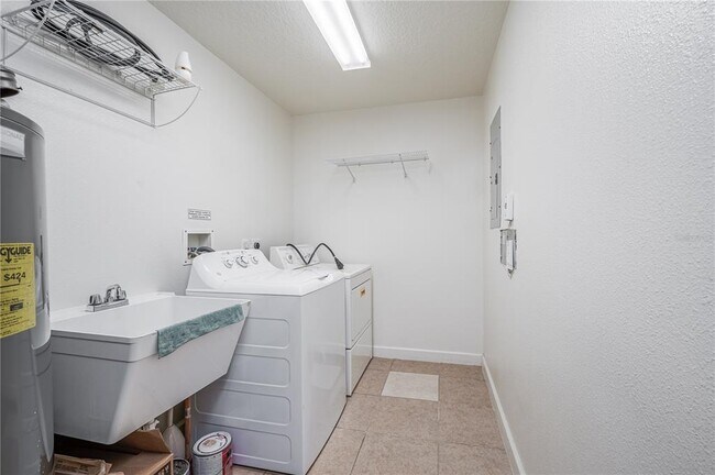 Building Photo - 6336 Buford St