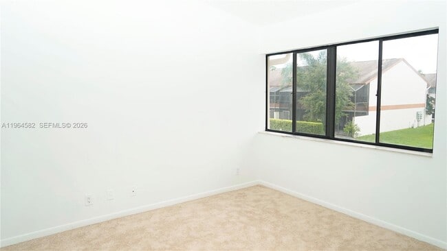 Building Photo - 7041 SW 42nd Pl