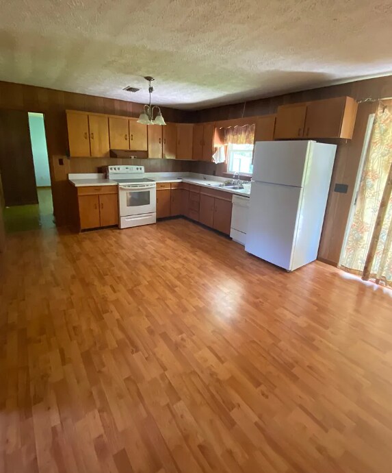 Building Photo - 920 Augusta St