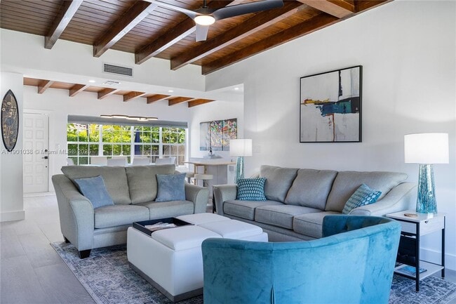 Building Photo - 8926 Abbott Ave