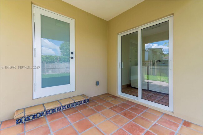 Building Photo - 6499 SW 39th St