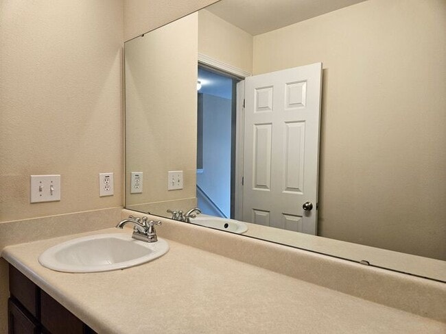 Building Photo - Bent Creek Plantaion