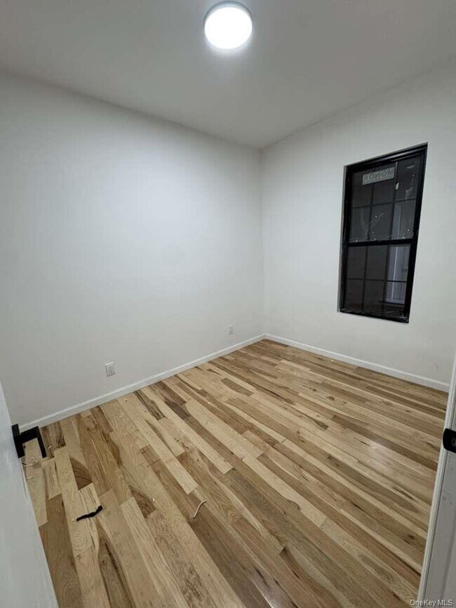 Building Photo - 1827 Amethyst St