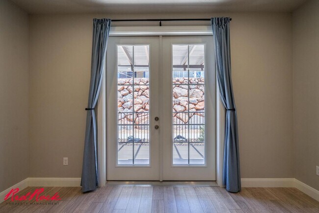 Building Photo - Welcome to Your Dream Home!