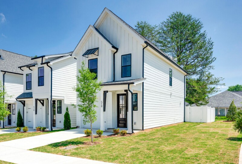 Building Photo - 518 Taffy Wy