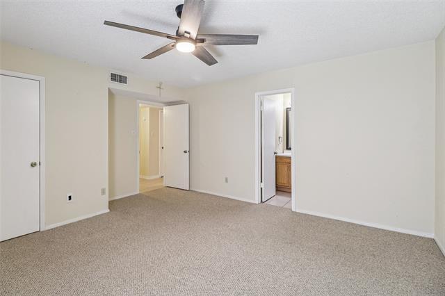 Building Photo - 2622 Briar Hill Dr