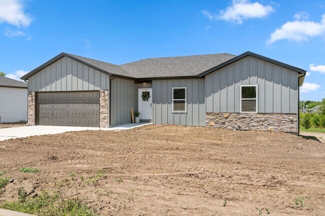 Building Photo - Be the FIRST to Live Here — Brand-New 3 Bed Home!