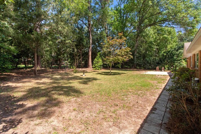 Building Photo - 3108 Briarwood Dr