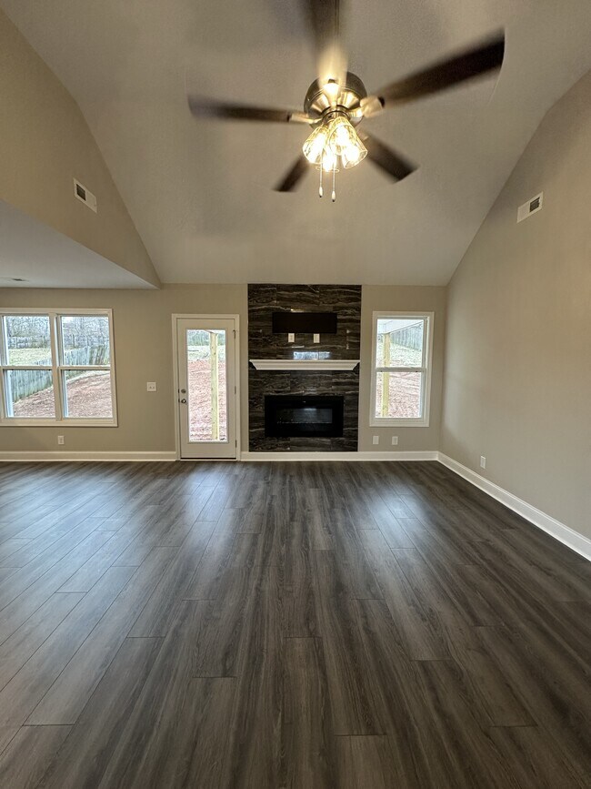 Building Photo - 3488 Cayuse Way