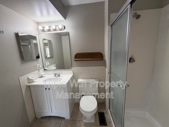 Building Photo - 11841 Del Rosa Way