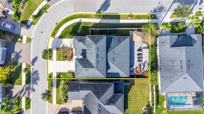 Building Photo - 18233 Leafmore St