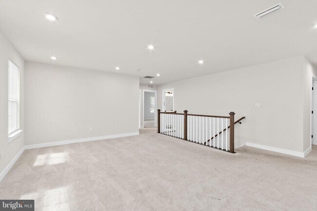 Building Photo - 105 Weston Dr