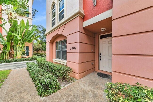 Building Photo - 1033 NE 17th Way