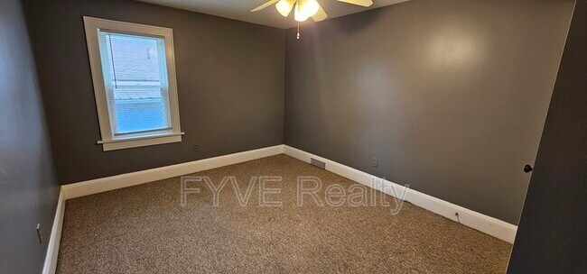 Building Photo - 5154 13th St SW