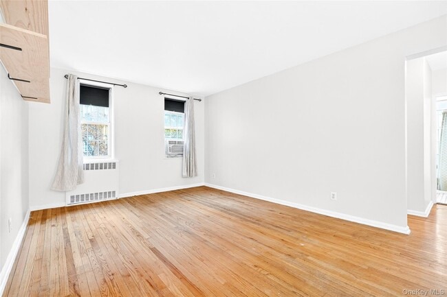 Building Photo - 770 Bronx River Rd