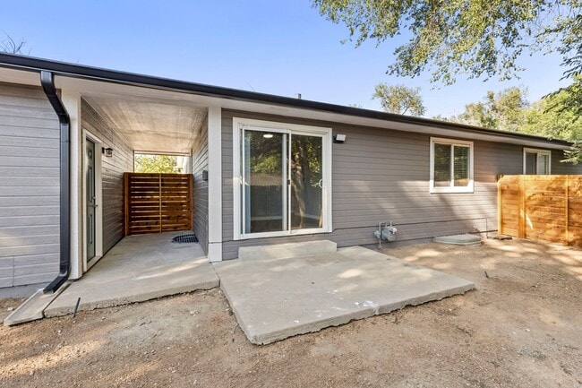 Building Photo - 508 King Ct
